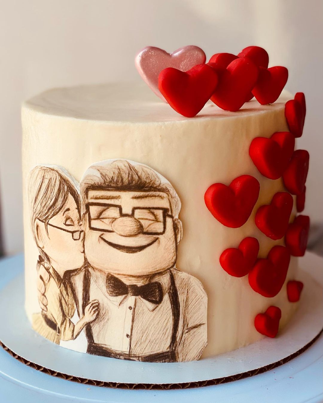 Carl and Ellie cake 