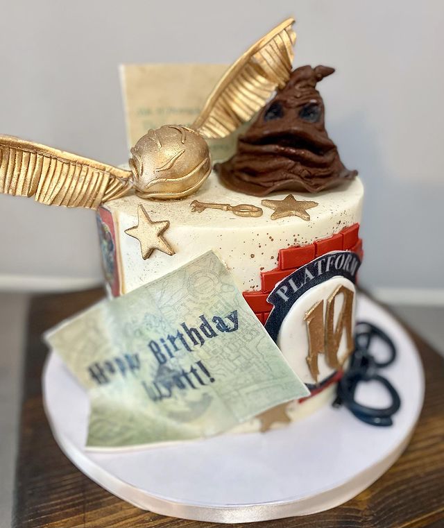 Edible cake for Harry Potter Lovers