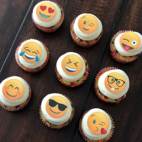 Emoji Cupcakes 