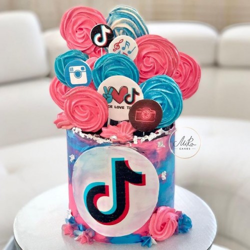 Edible Tik Tok Cake